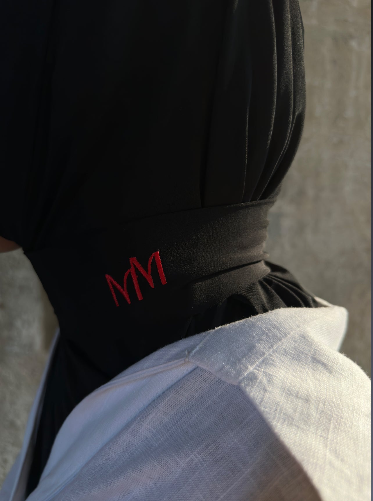 Cagoule jersey black logo rouge